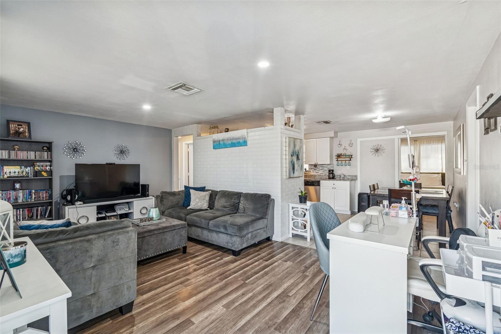 Image 3 of 25 For 3600 Blayton Street