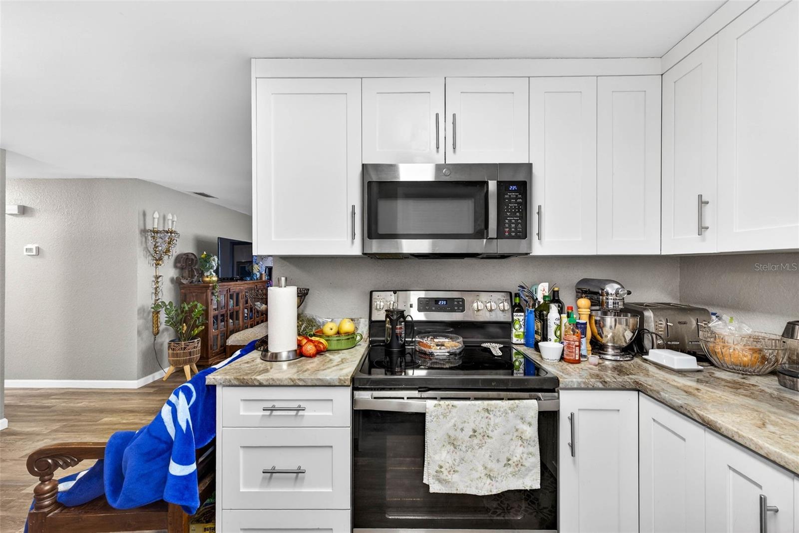 Image 10 of 24 For 1016 Windsor Hill Way