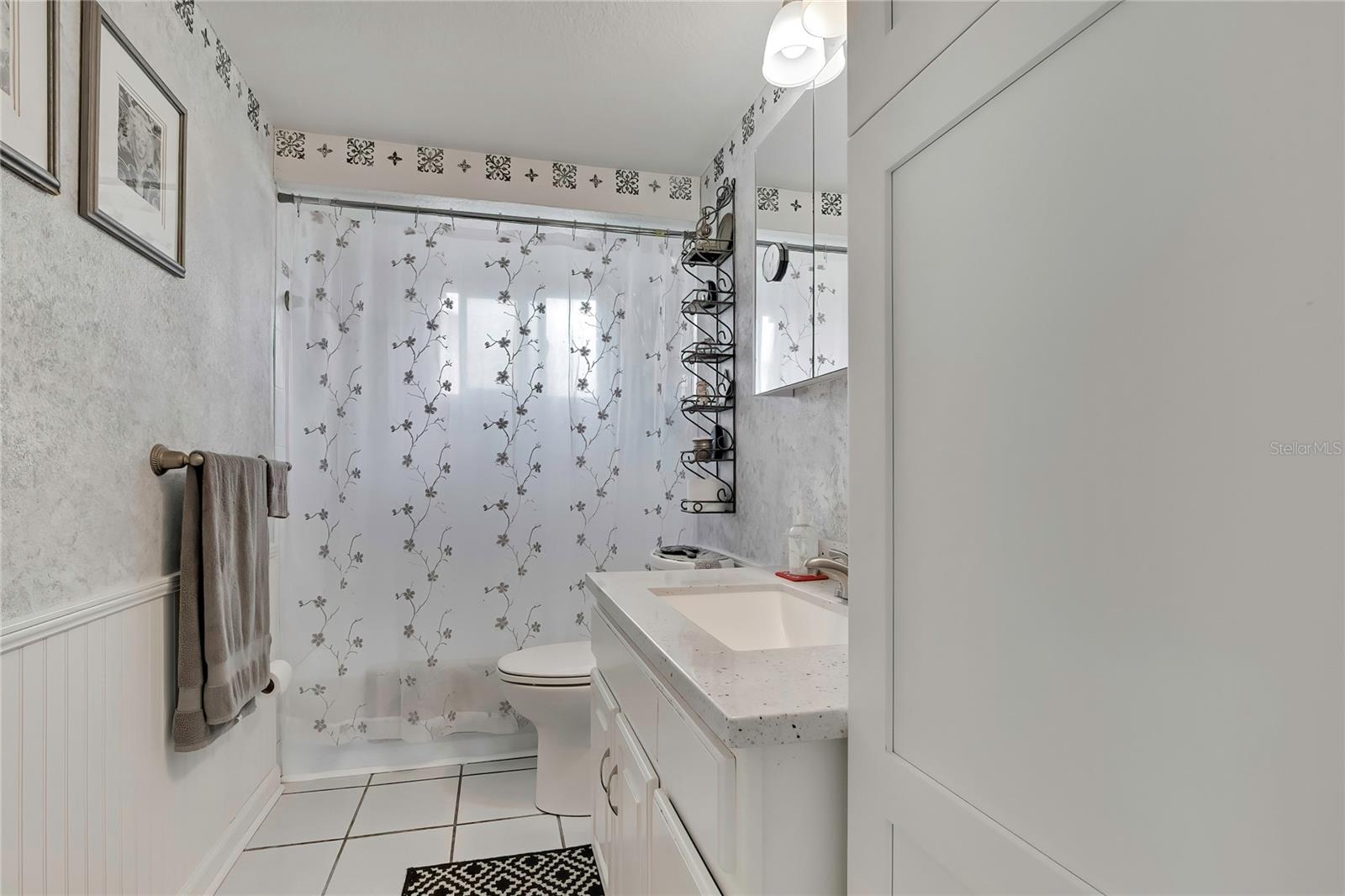 Listing photo id 12 for 6601 Sea Ranch Drive