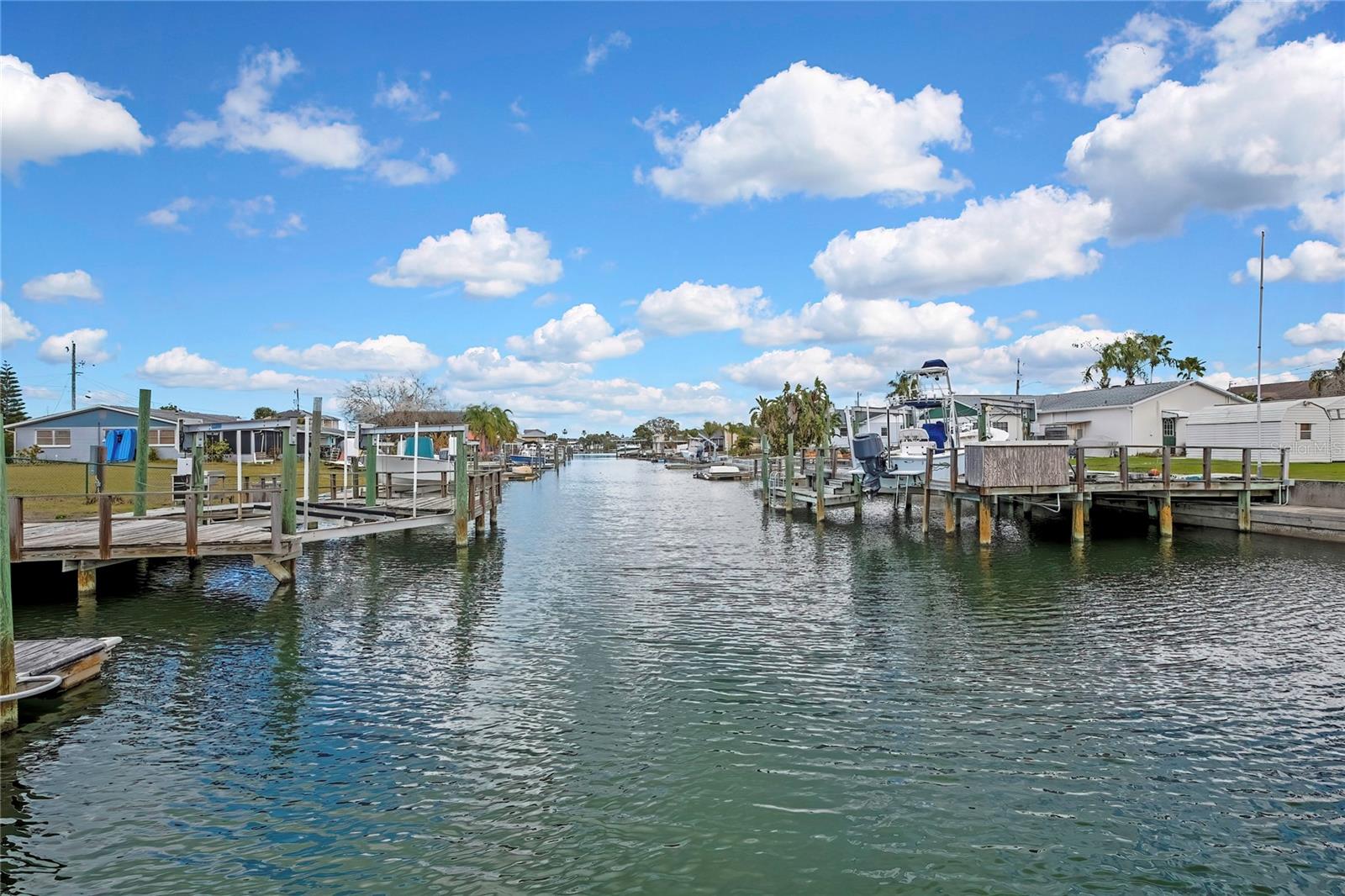 Listing photo id 0 for 6601 Sea Ranch Drive