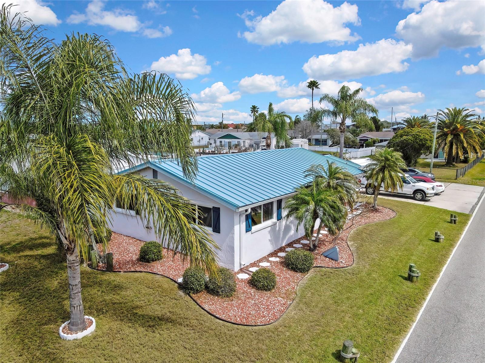 Listing photo id 31 for 6601 Sea Ranch Drive