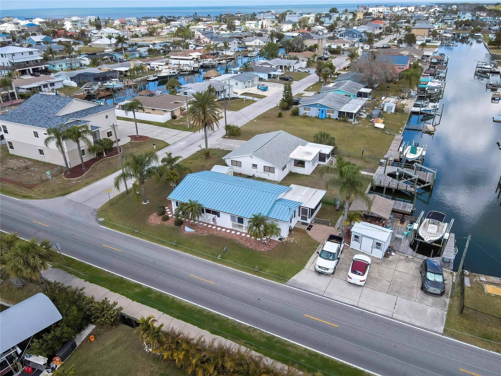 Listing photo id 34 for 6601 Sea Ranch Drive