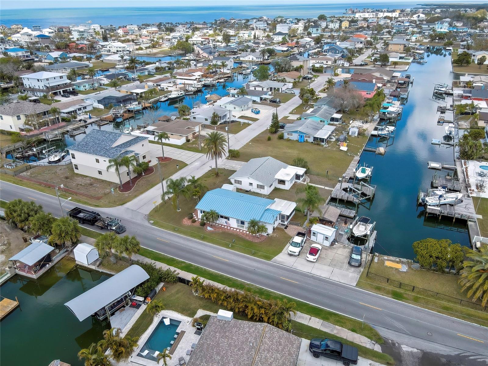 Listing photo id 35 for 6601 Sea Ranch Drive