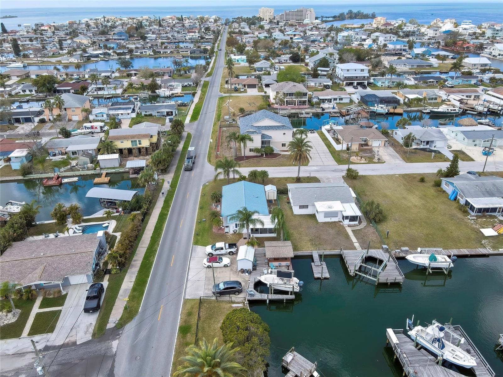 Listing photo id 36 for 6601 Sea Ranch Drive