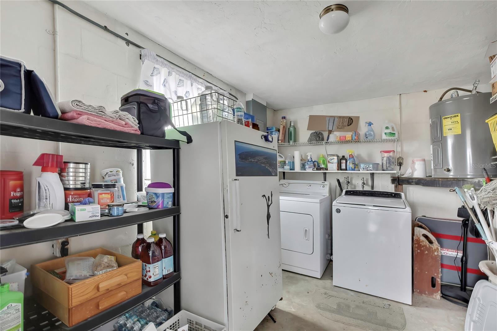 Listing photo id 41 for 6601 Sea Ranch Drive