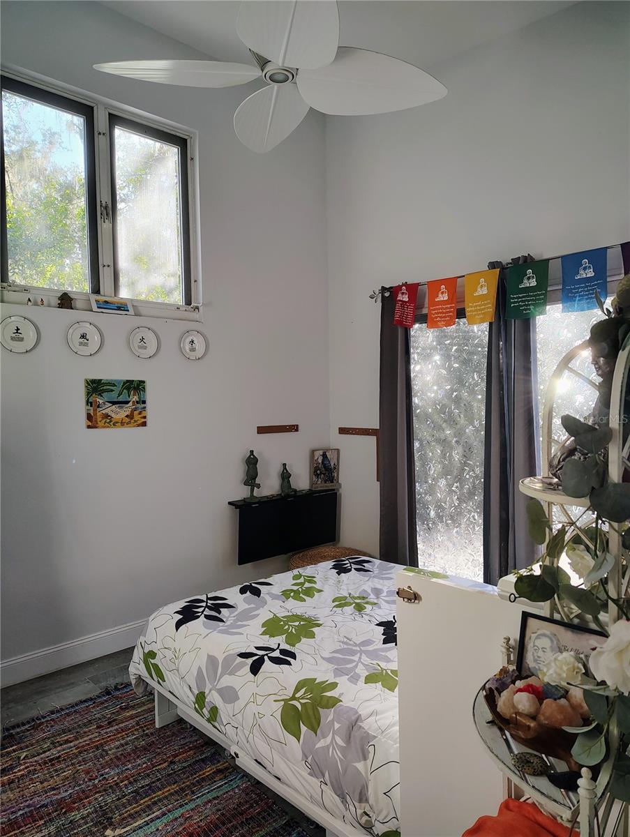 Image 10 of 28 For 11130 Shore Drive