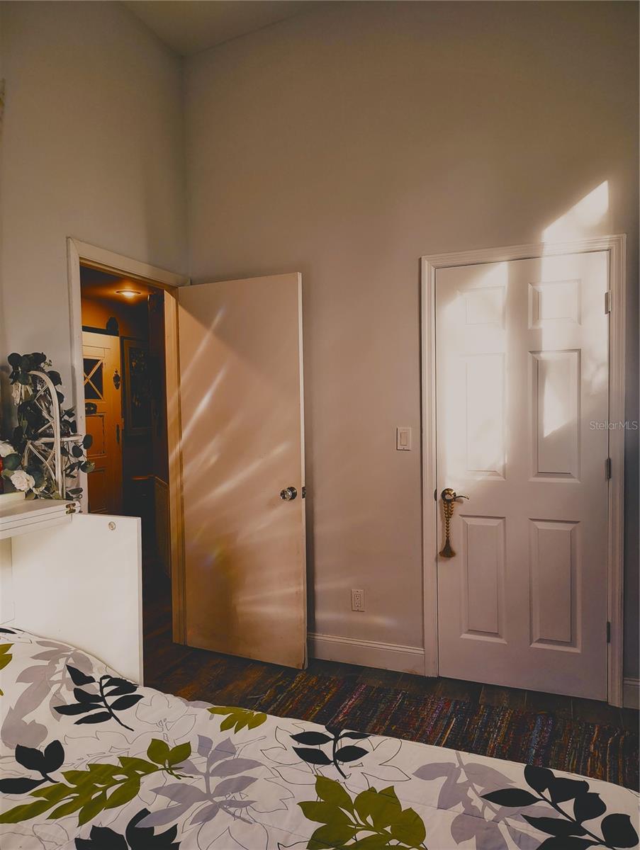 Image 11 of 28 For 11130 Shore Drive