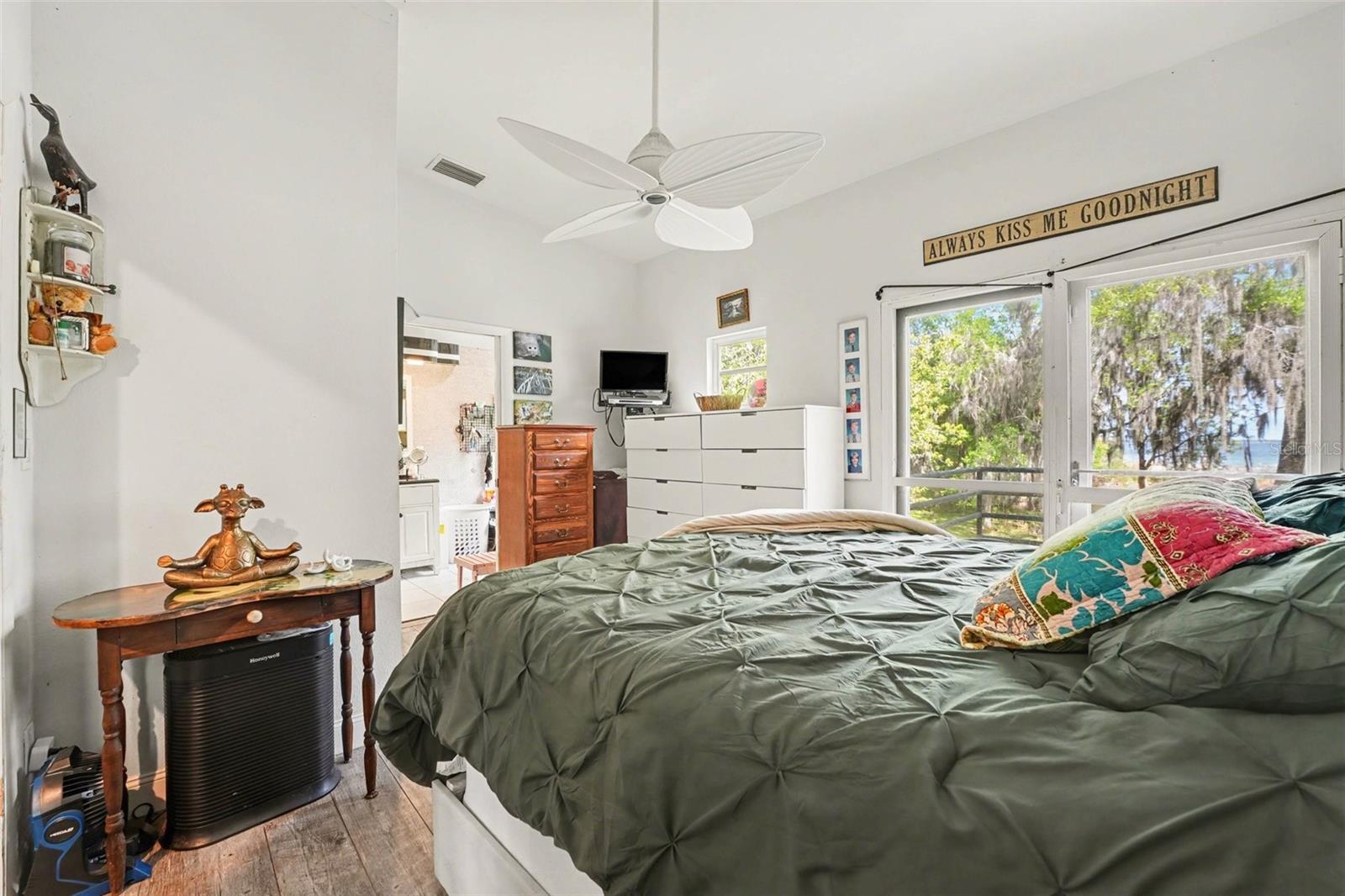 Image 8 of 28 For 11130 Shore Drive