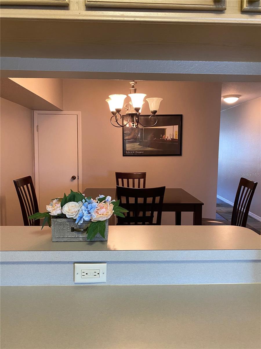 Image 10 of 24 For 427 Kensington Lake Circle