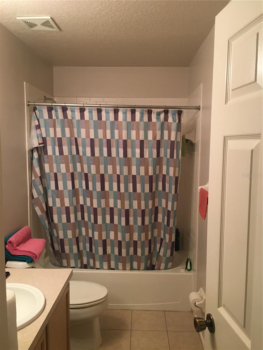 Image 14 of 24 For 427 Kensington Lake Circle