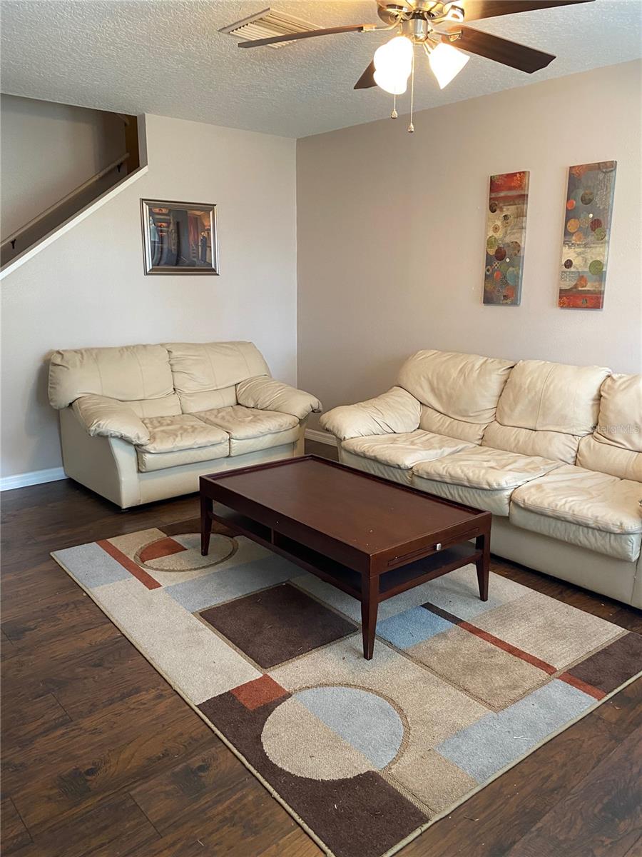 Image 3 of 24 For 427 Kensington Lake Circle