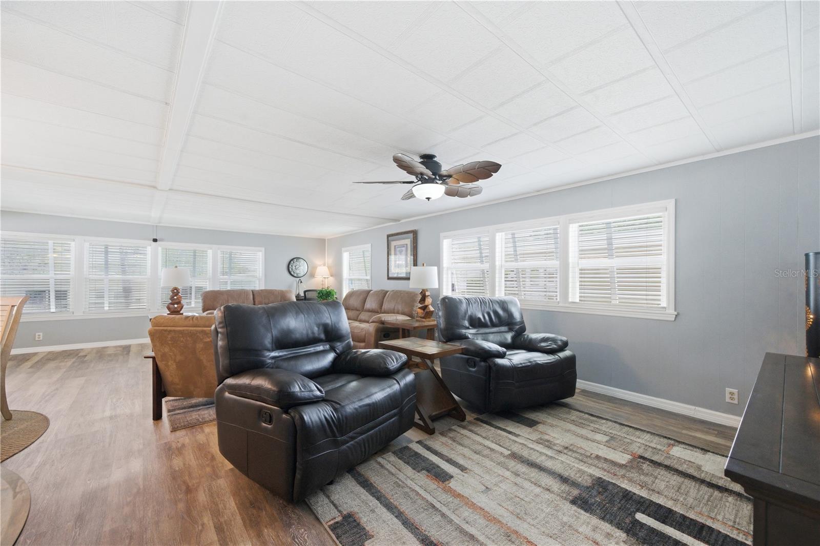 Image 15 of 62 For 84 Jacaranda Drive 15