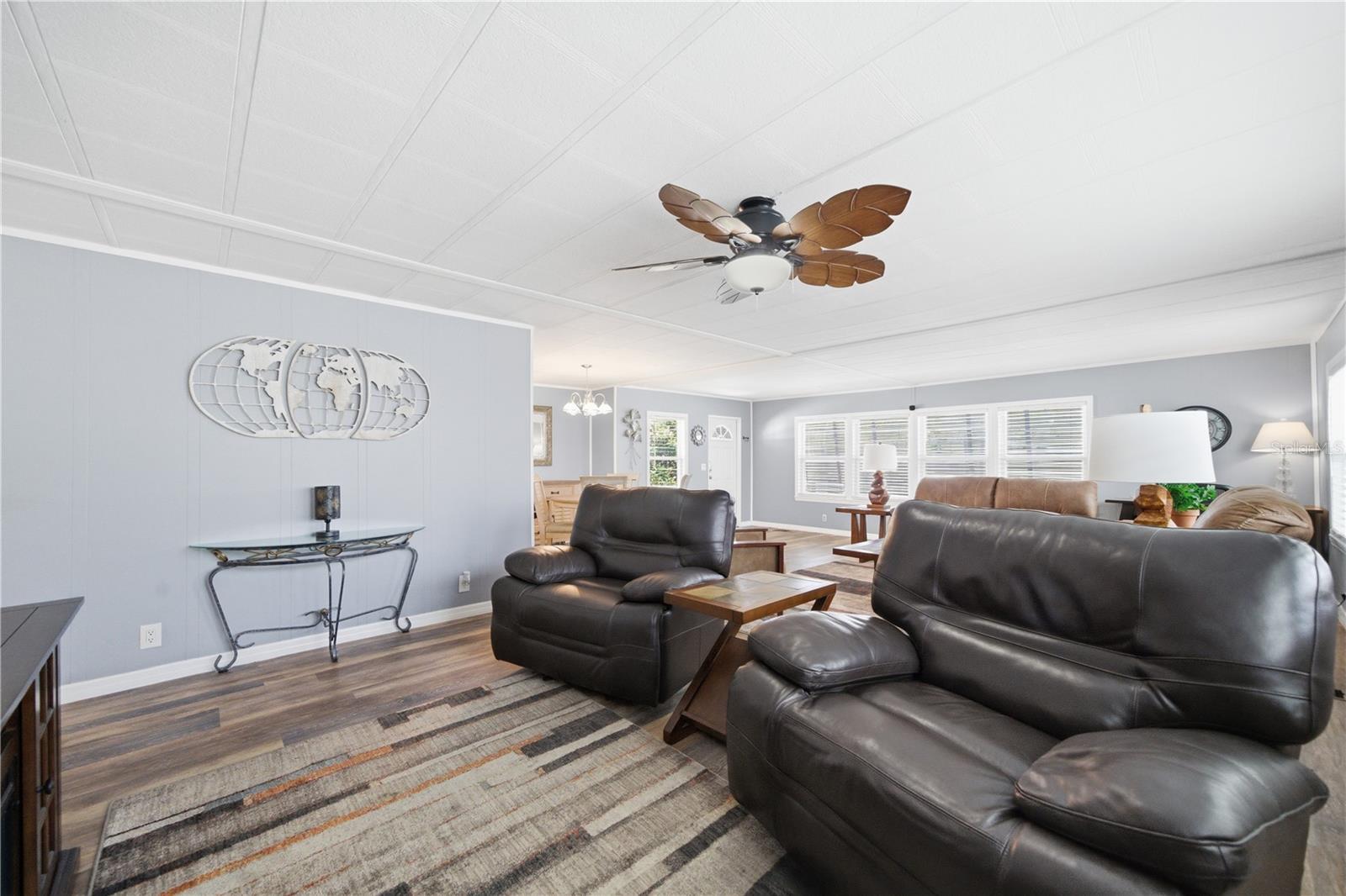 Image 18 of 62 For 84 Jacaranda Drive 15