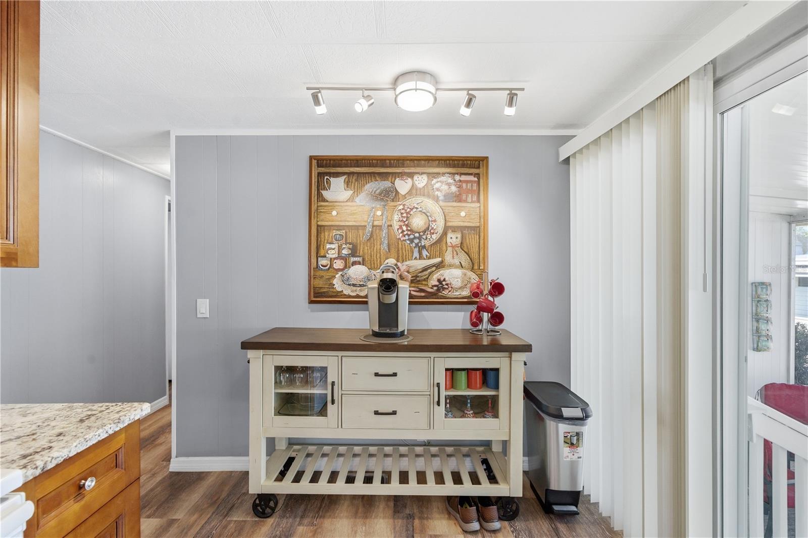 Image 30 of 62 For 84 Jacaranda Drive 15