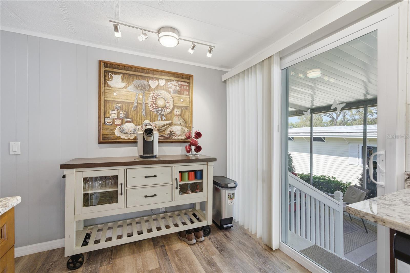 Image 31 of 62 For 84 Jacaranda Drive 15