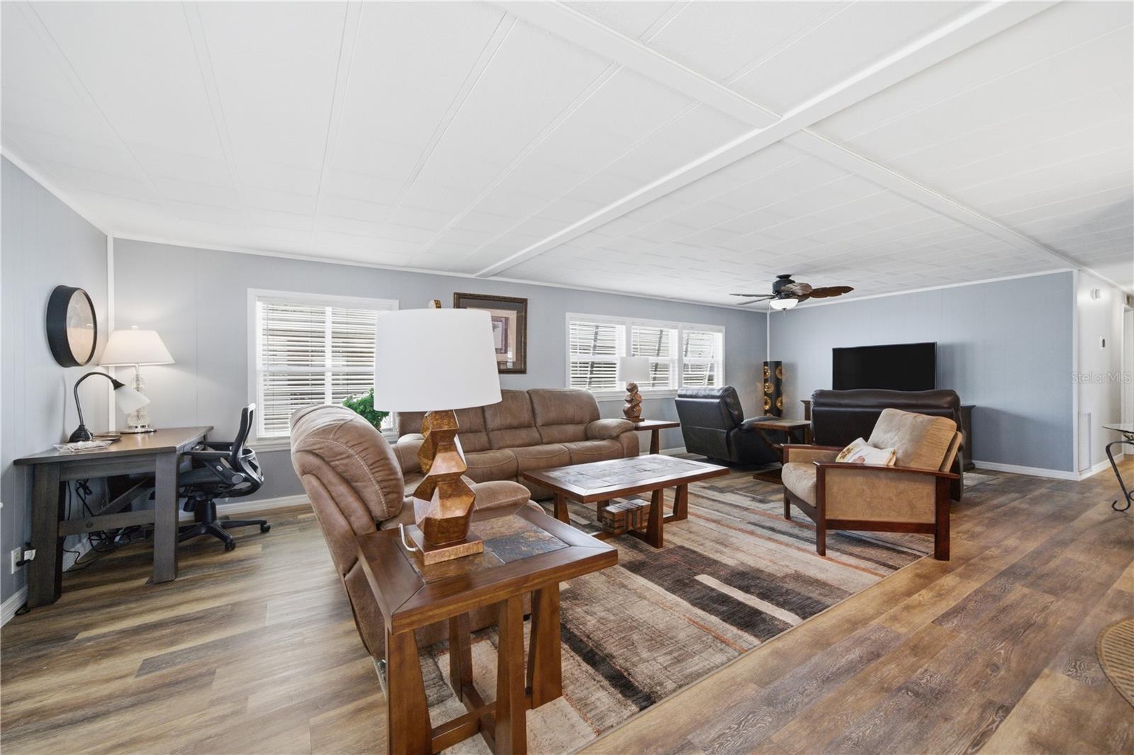 Image 9 of 62 For 84 Jacaranda Drive 15