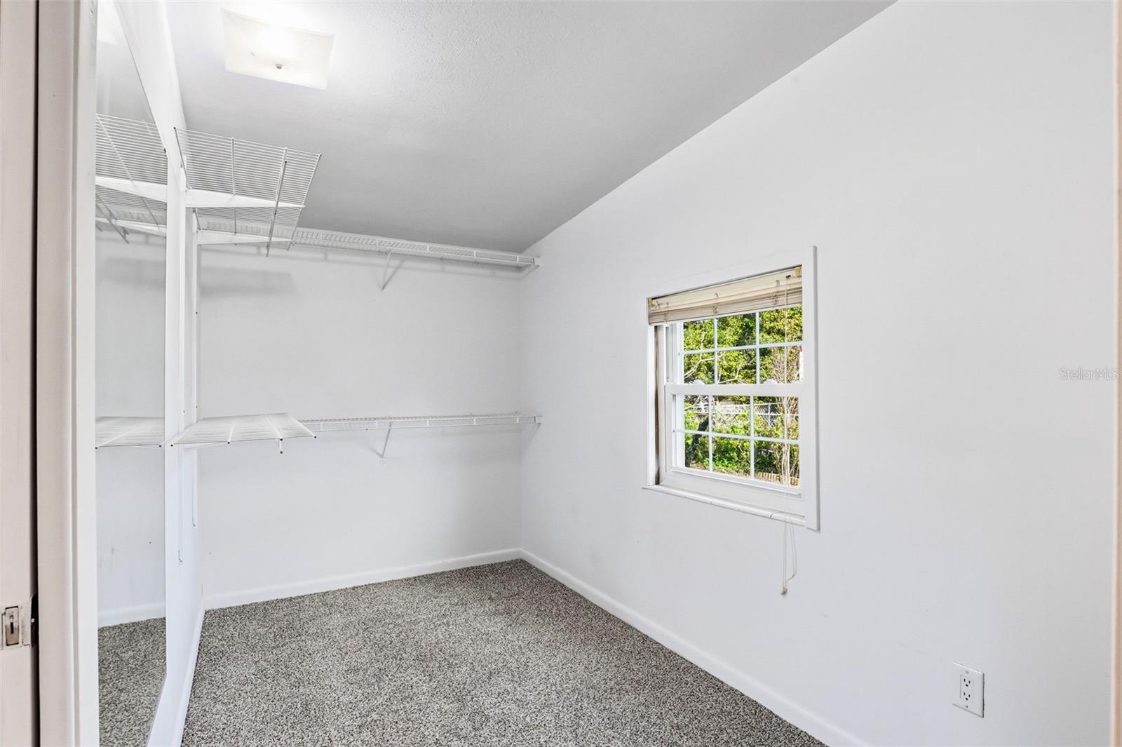 Image 11 of 26 For 713 116th Avenue