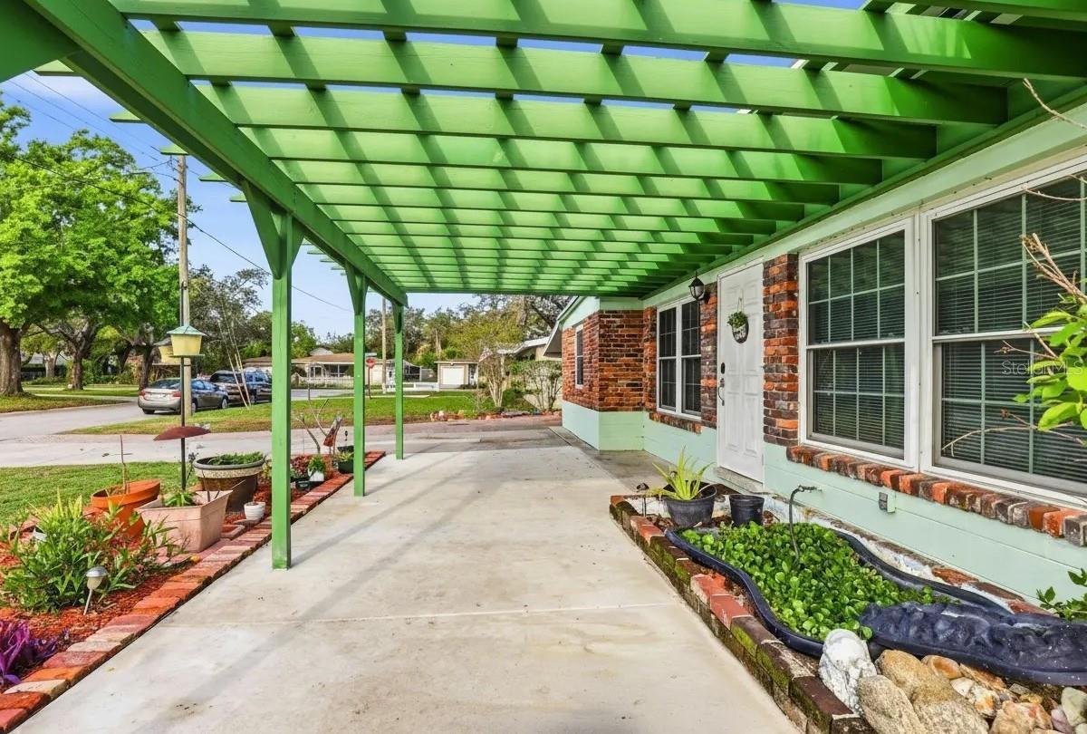 Image 3 of 26 For 713 116th Avenue