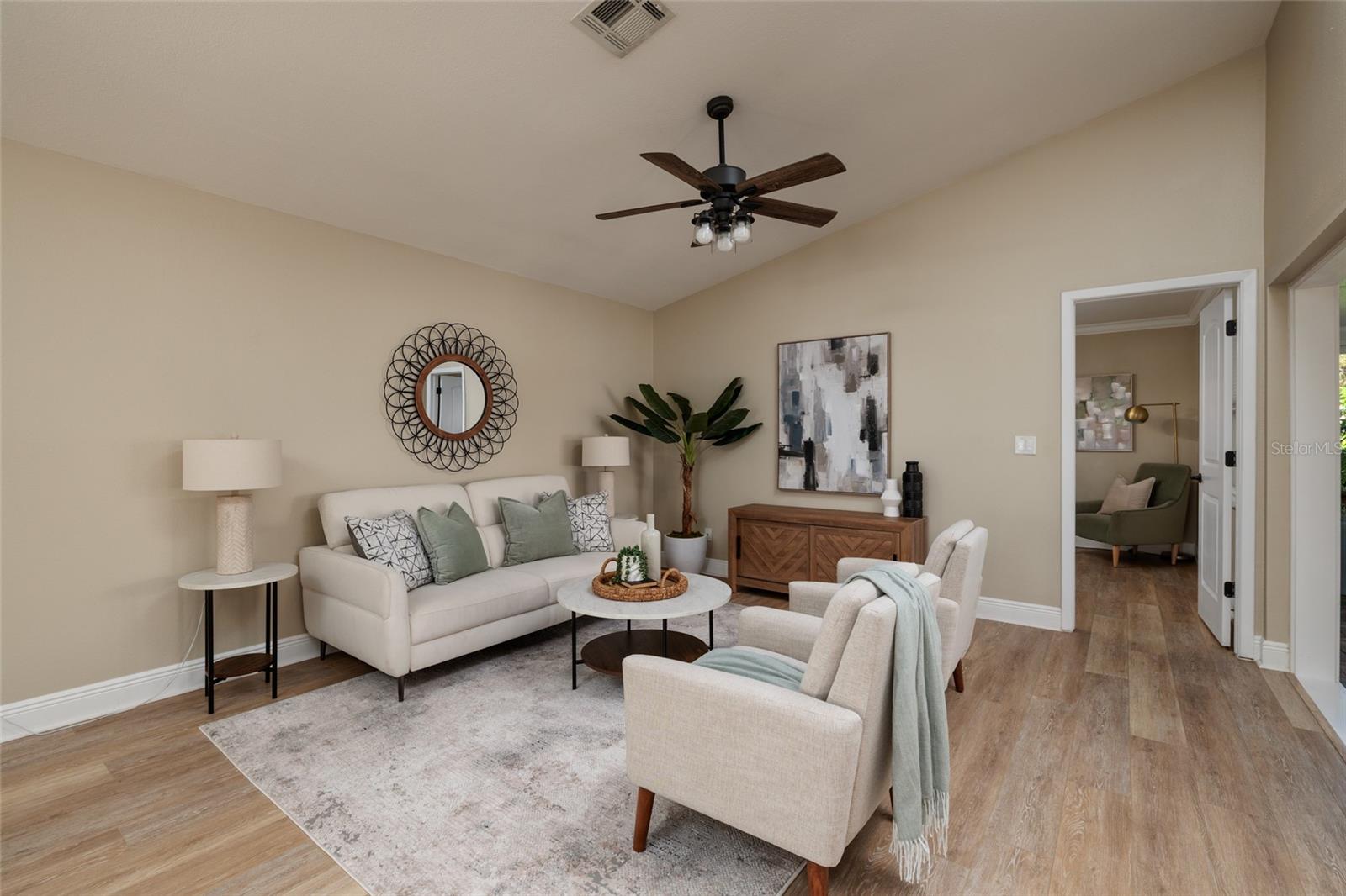 Image 10 of 44 For 535 St Tropez Circle Ne