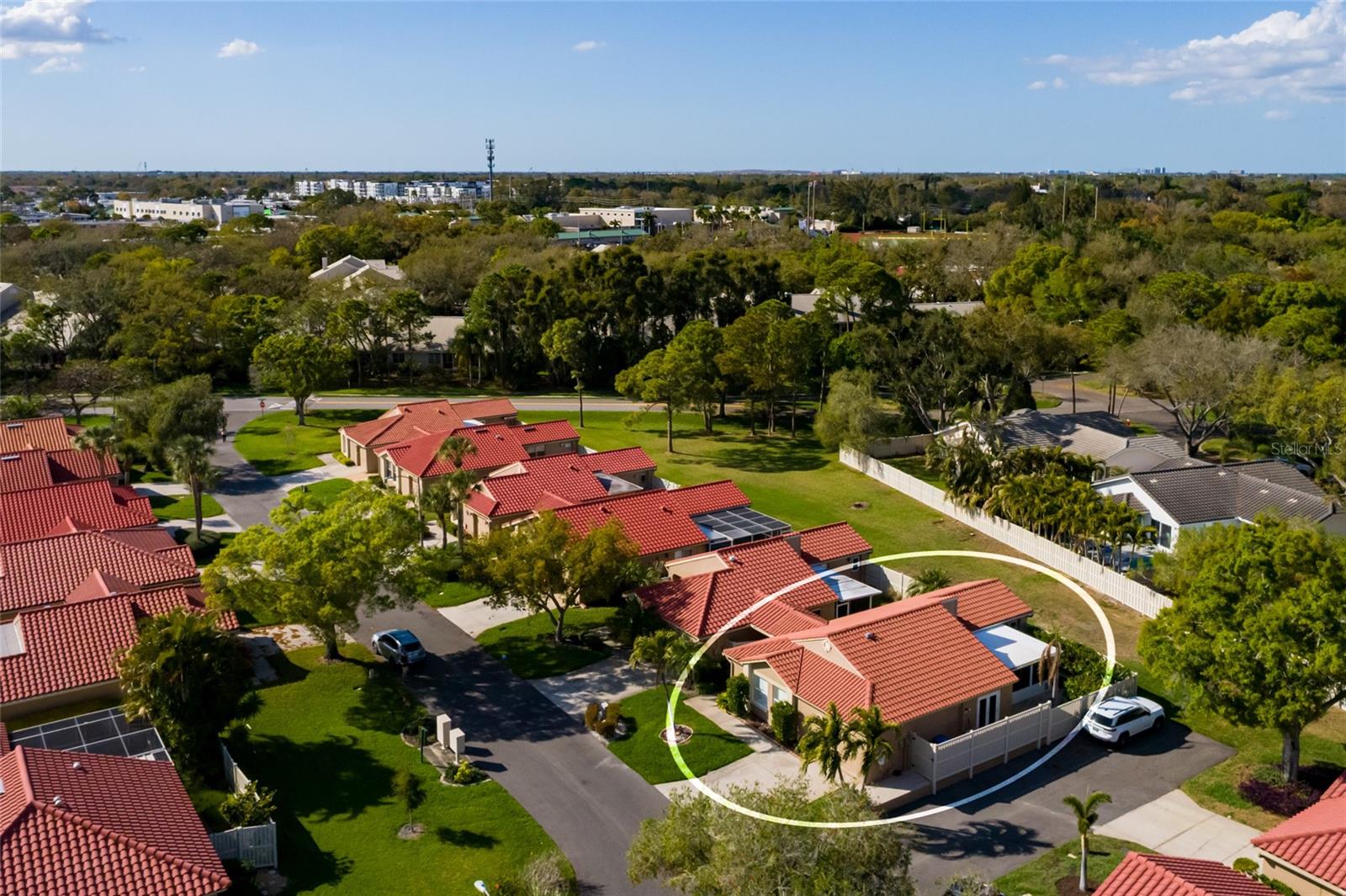 Image 37 of 44 For 535 St Tropez Circle Ne