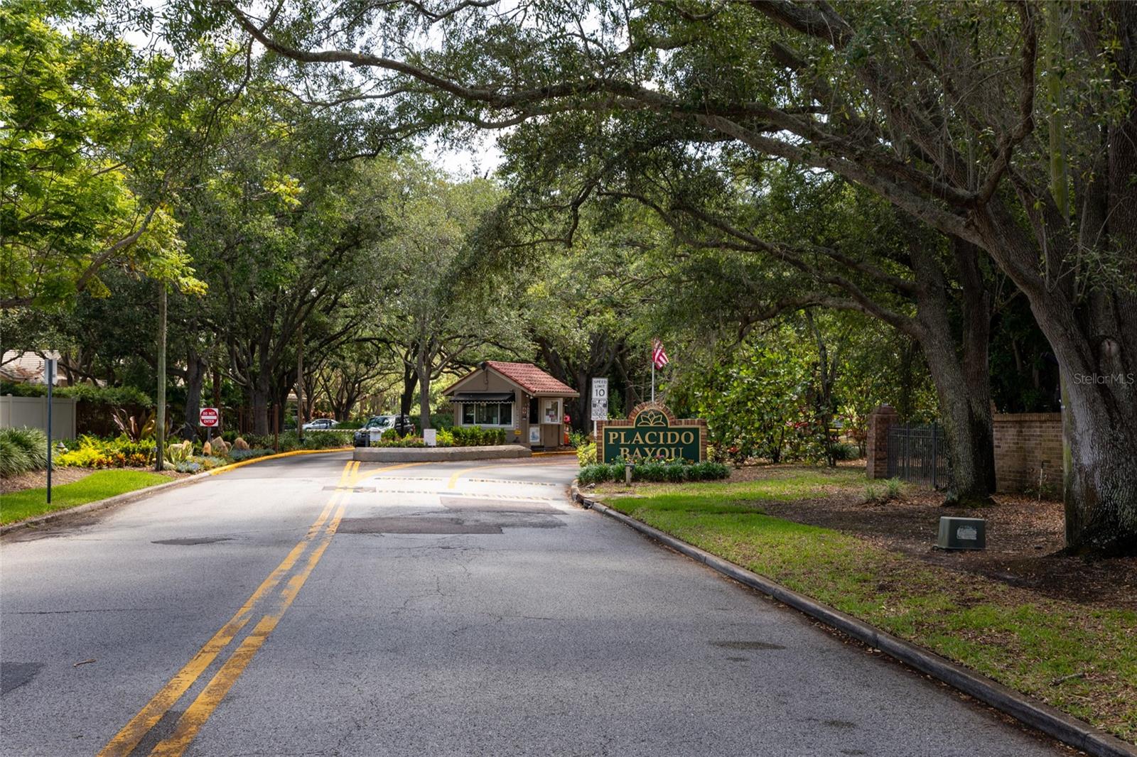 Image 43 of 44 For 535 St Tropez Circle Ne