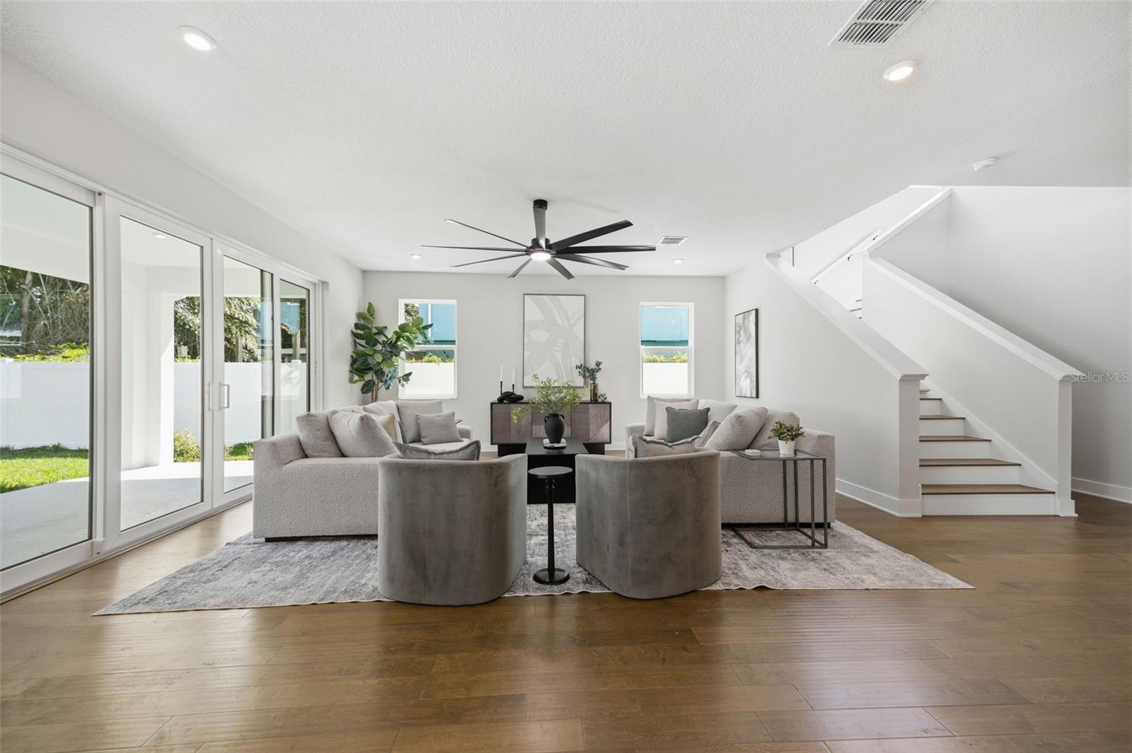 Image 21 of 50 For 3608 Tampa Circle