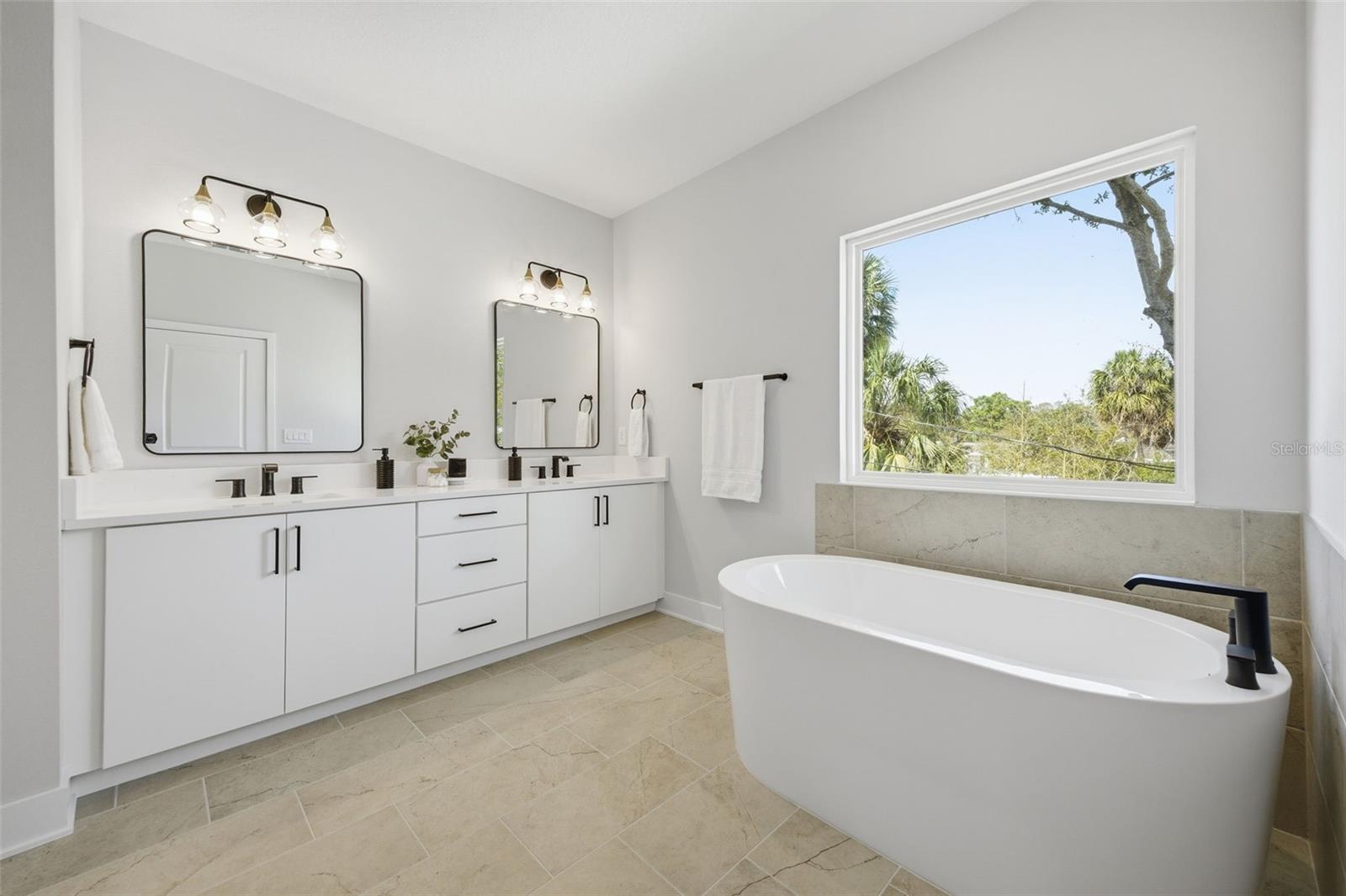 Image 37 of 50 For 3608 Tampa Circle