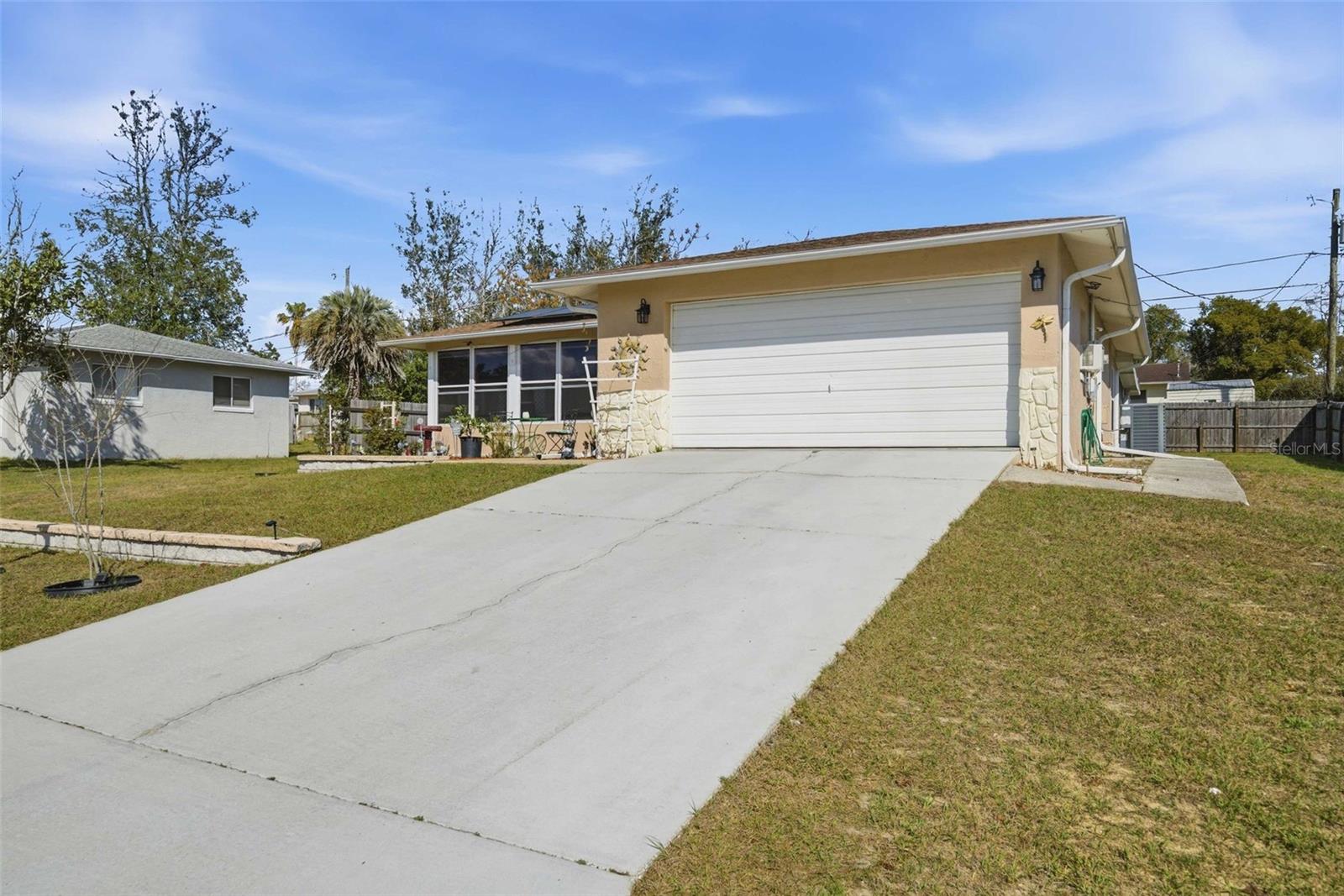 Image 11 of 47 For 509 Monroe Street