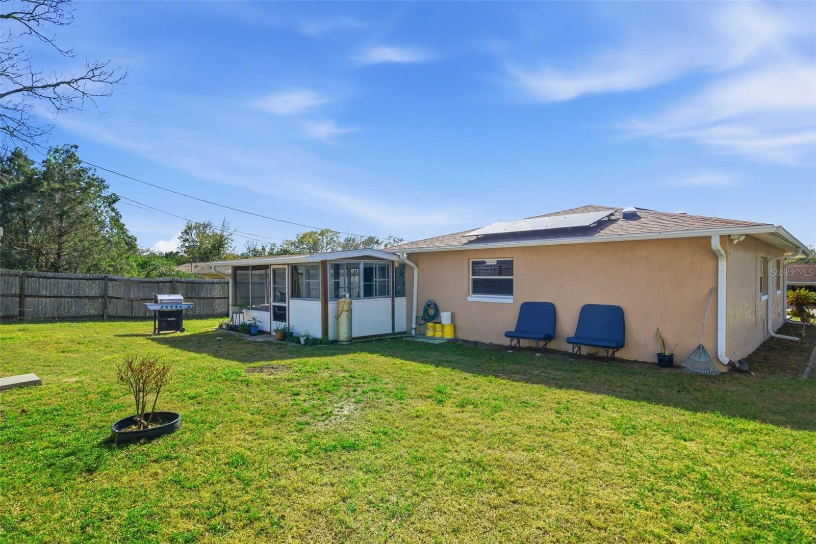 Image 17 of 47 For 509 Monroe Street