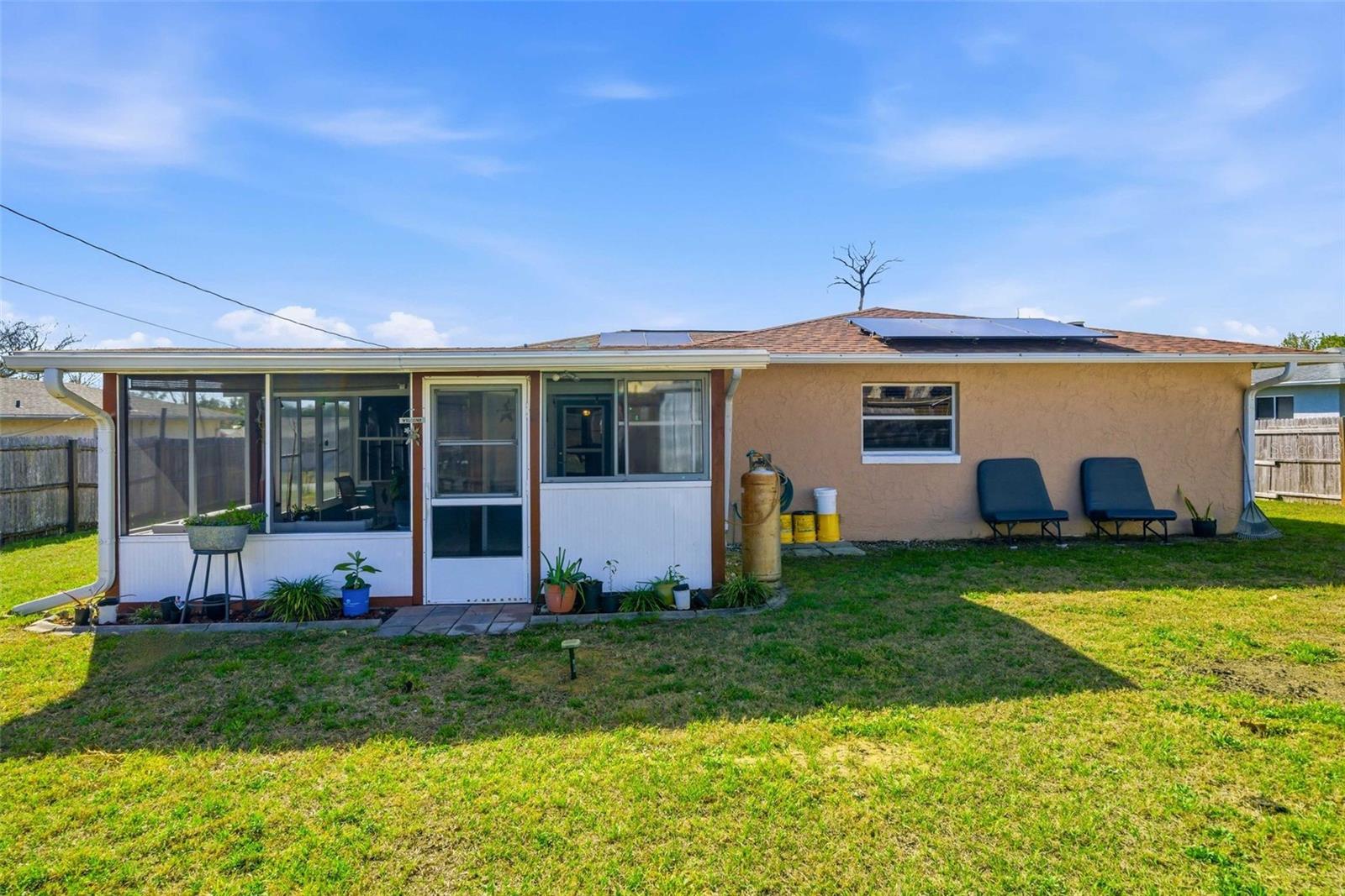 Image 19 of 47 For 509 Monroe Street