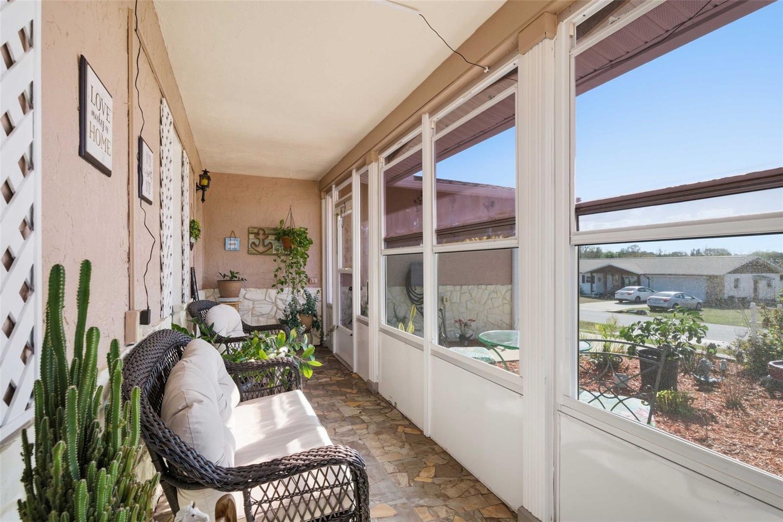 Image 22 of 47 For 509 Monroe Street