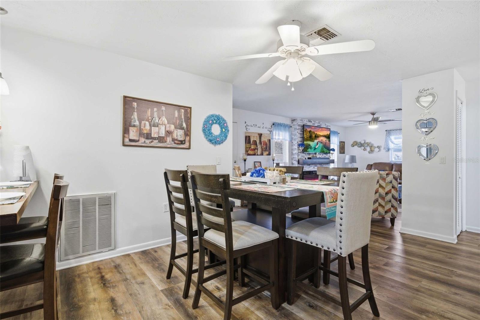 Image 28 of 47 For 509 Monroe Street