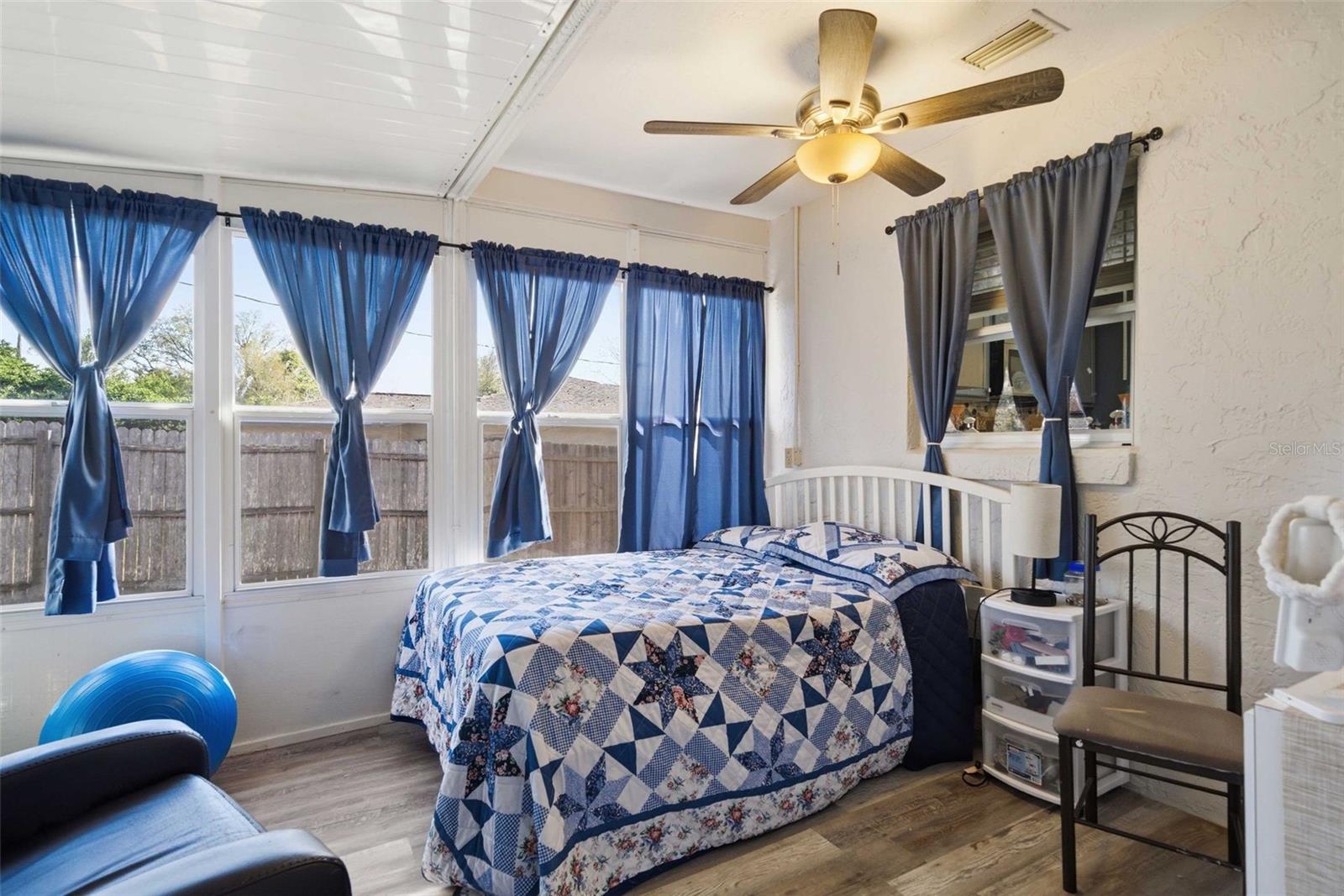 Image 36 of 47 For 509 Monroe Street