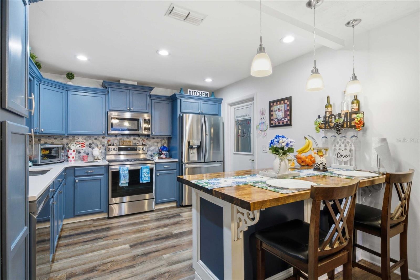 Image 4 of 47 For 509 Monroe Street