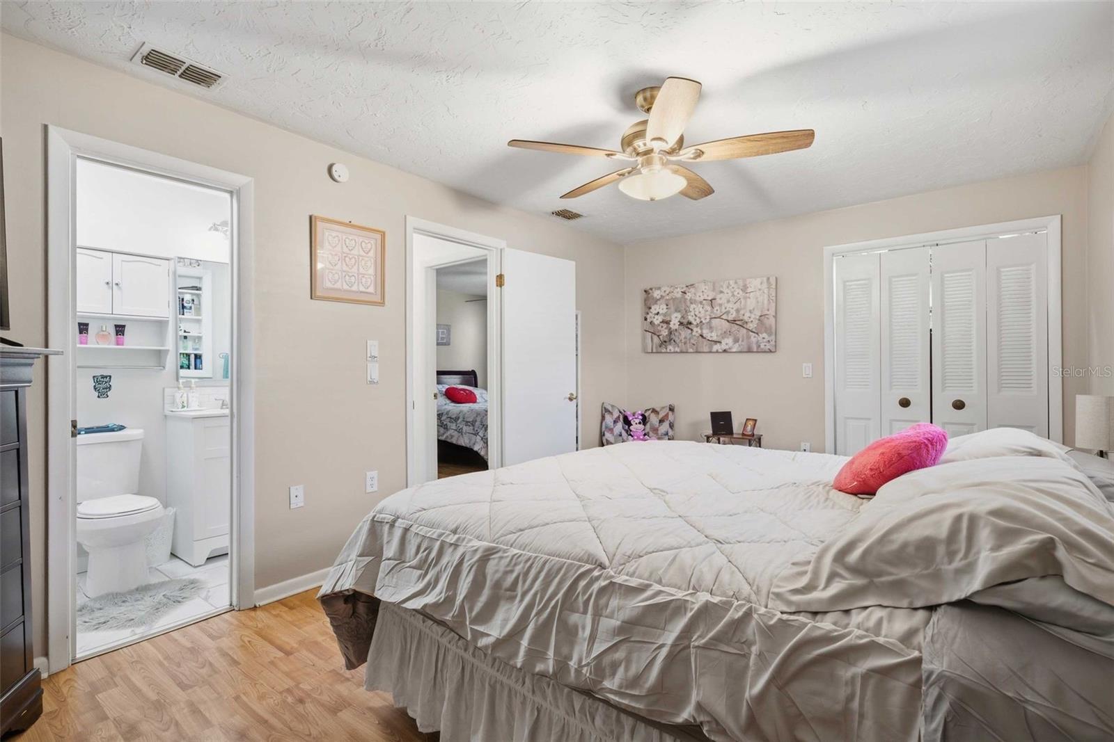 Image 41 of 47 For 509 Monroe Street