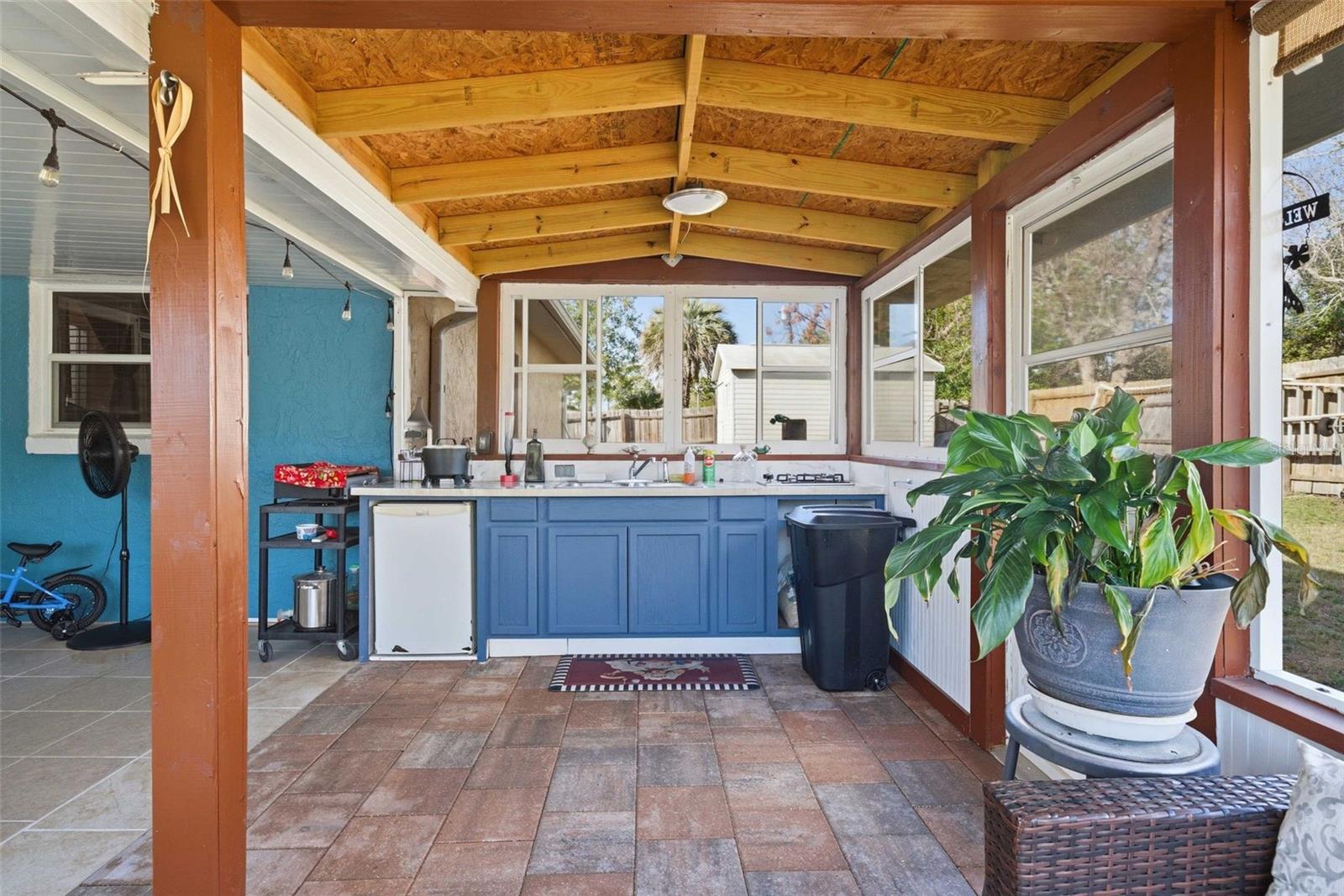 Image 9 of 47 For 509 Monroe Street