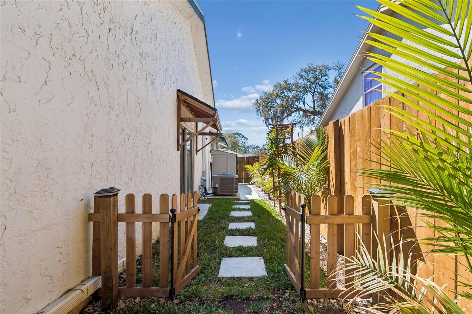 Image 14 of 20 For 2817 Wendover Terrace