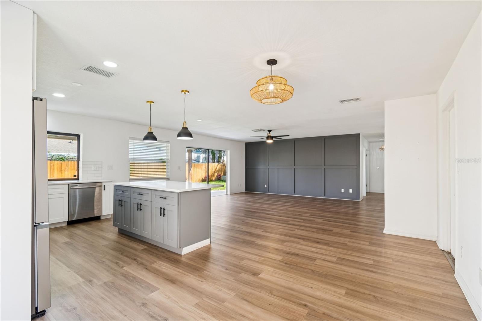 Image 18 of 20 For 2817 Wendover Terrace