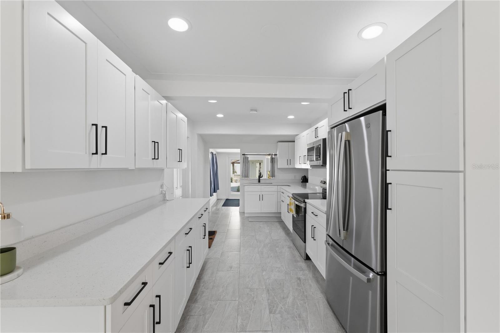 Image 10 of 51 For 733 61st Avenue Ne