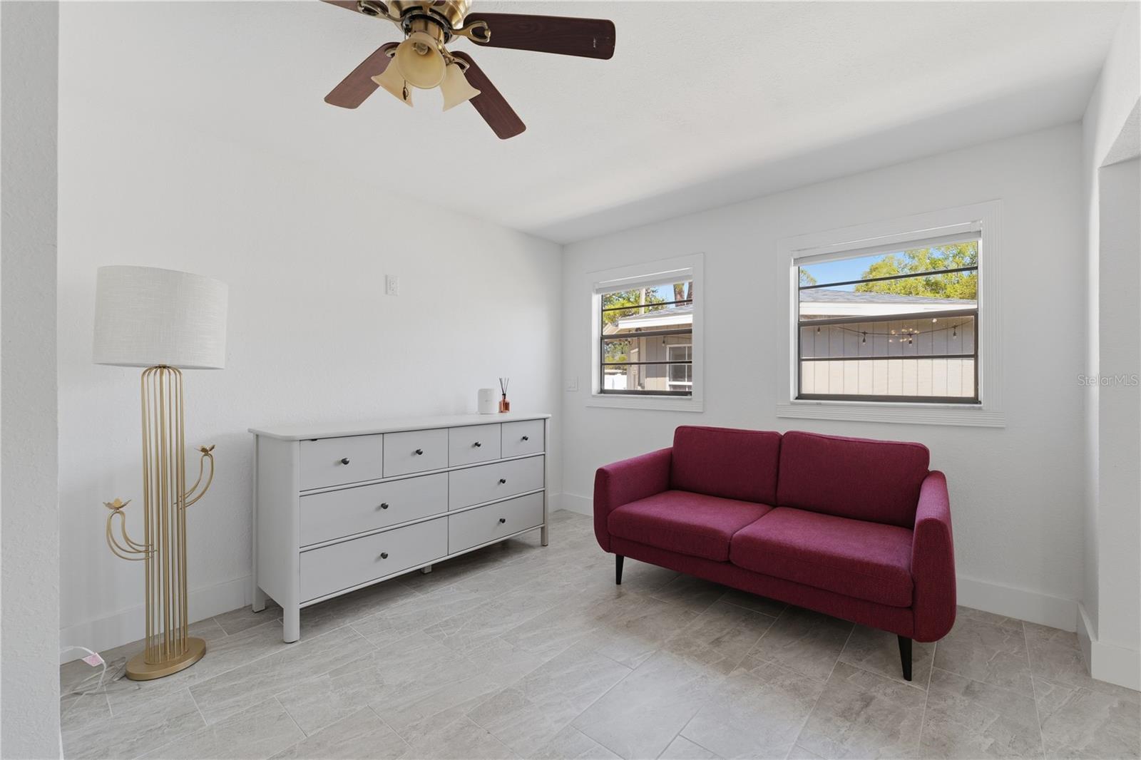 Image 25 of 51 For 733 61st Avenue Ne