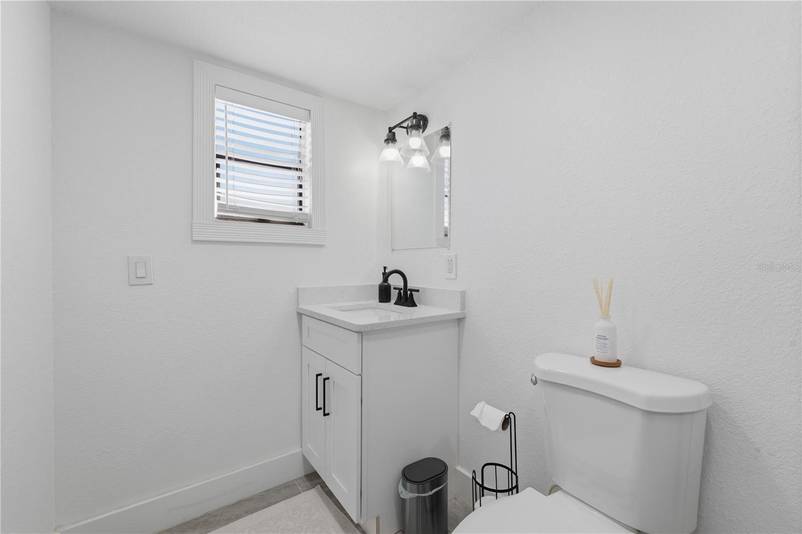 Image 31 of 51 For 733 61st Avenue Ne