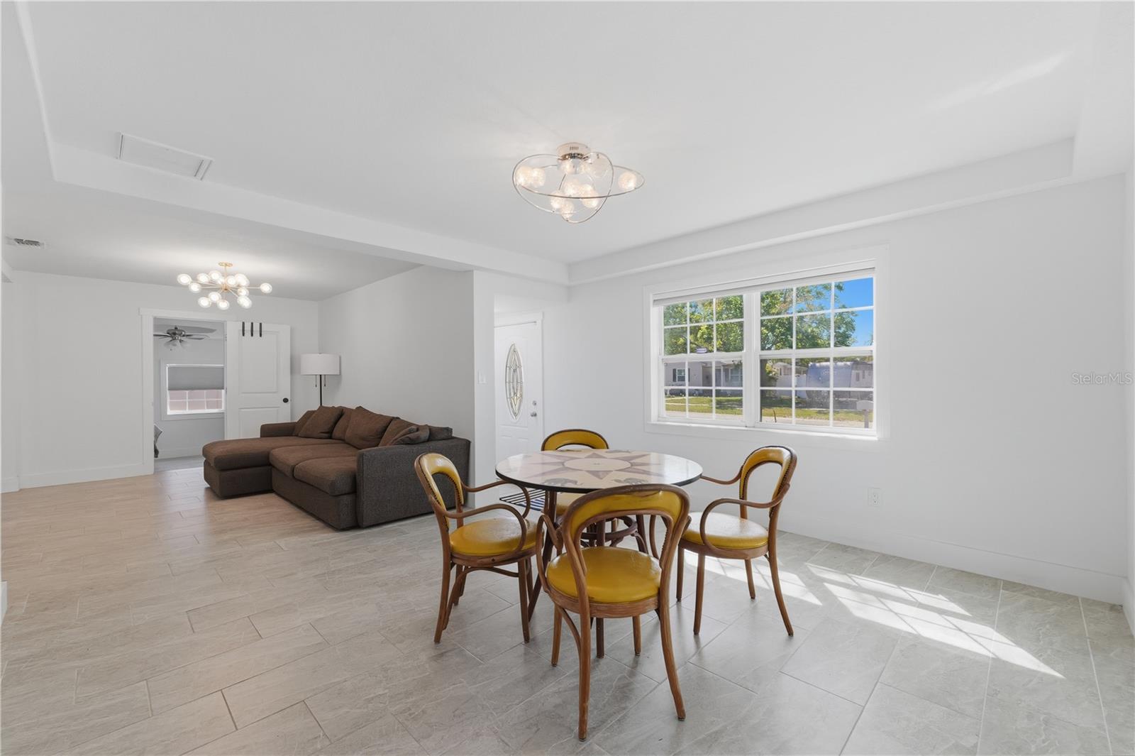 Image 8 of 51 For 733 61st Avenue Ne