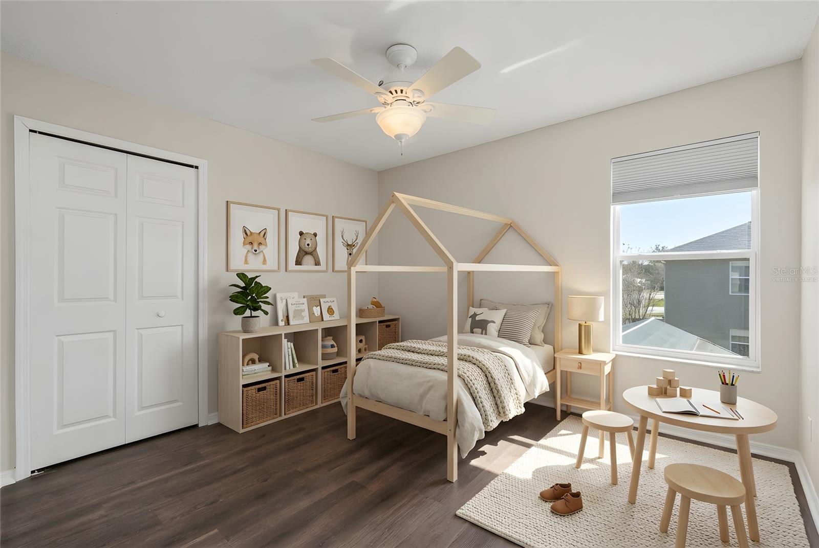 Image 23 of 49 For 13106 Royal George Avenue