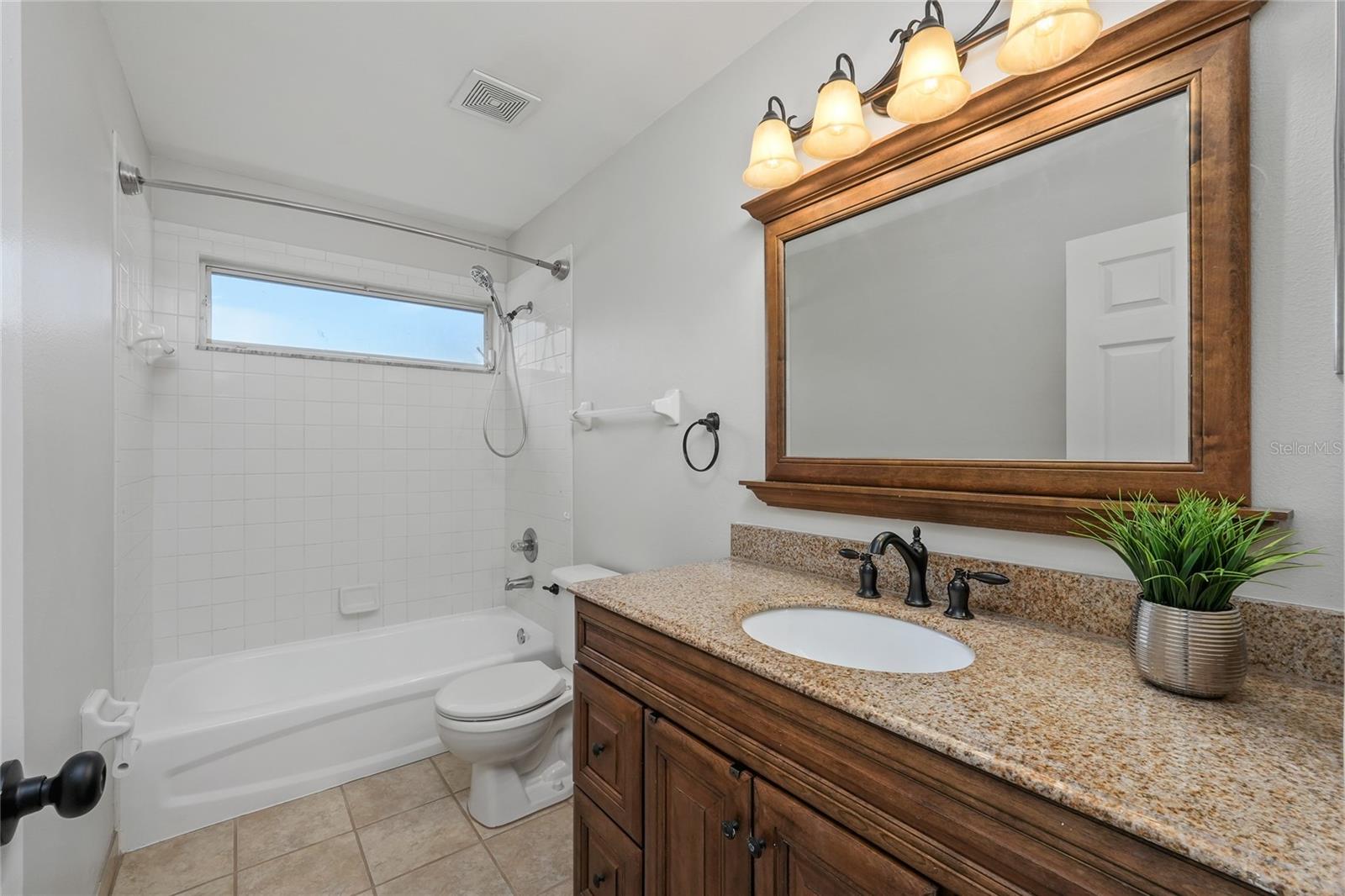 Image 27 of 49 For 13106 Royal George Avenue