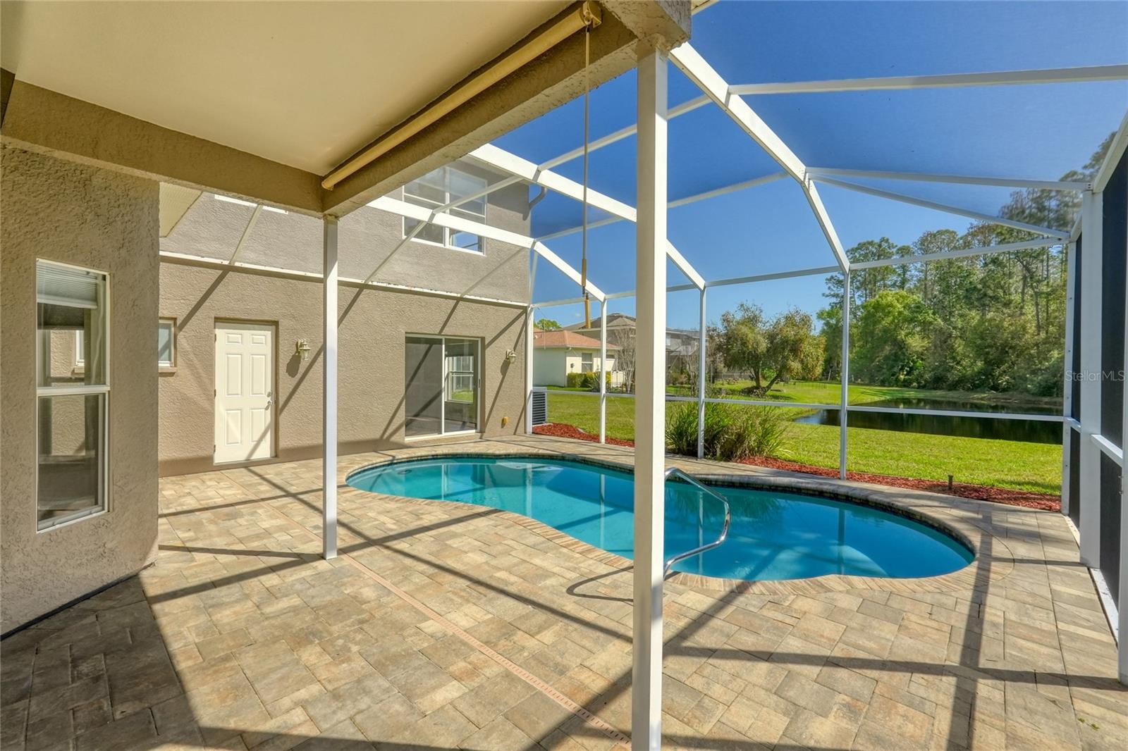 Image 28 of 49 For 13106 Royal George Avenue