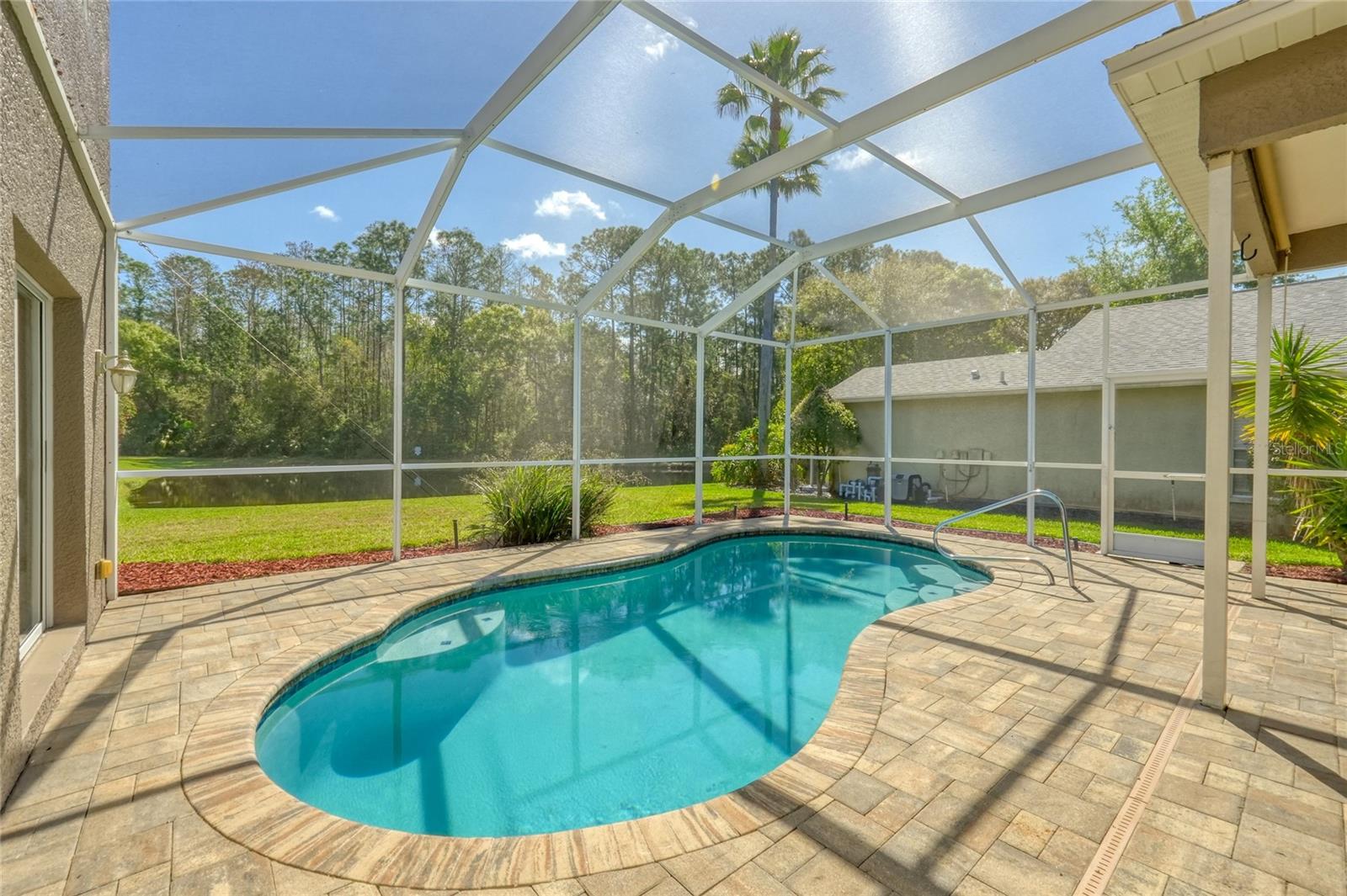 Image 5 of 49 For 13106 Royal George Avenue