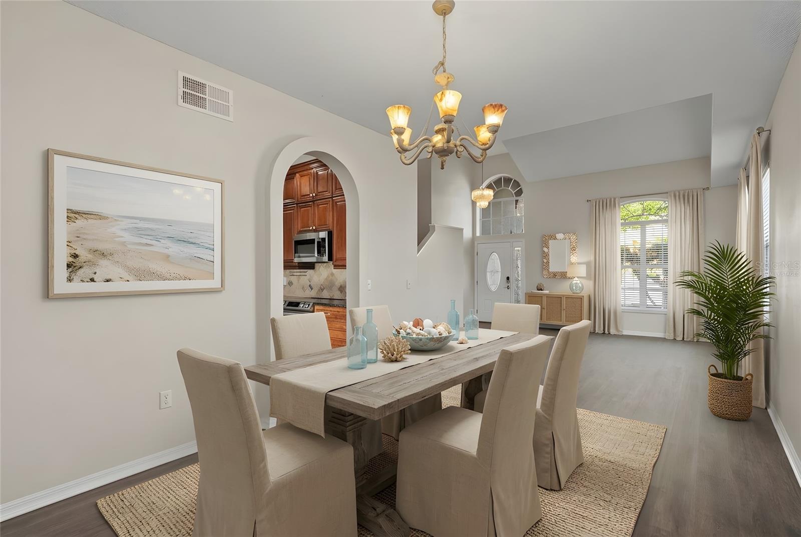 Image 9 of 49 For 13106 Royal George Avenue