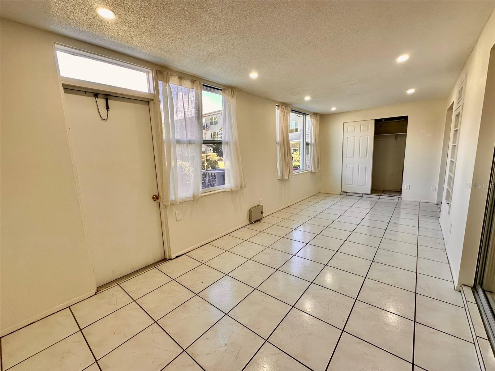 Image 9 of 44 For 2073 Denmark Street 5