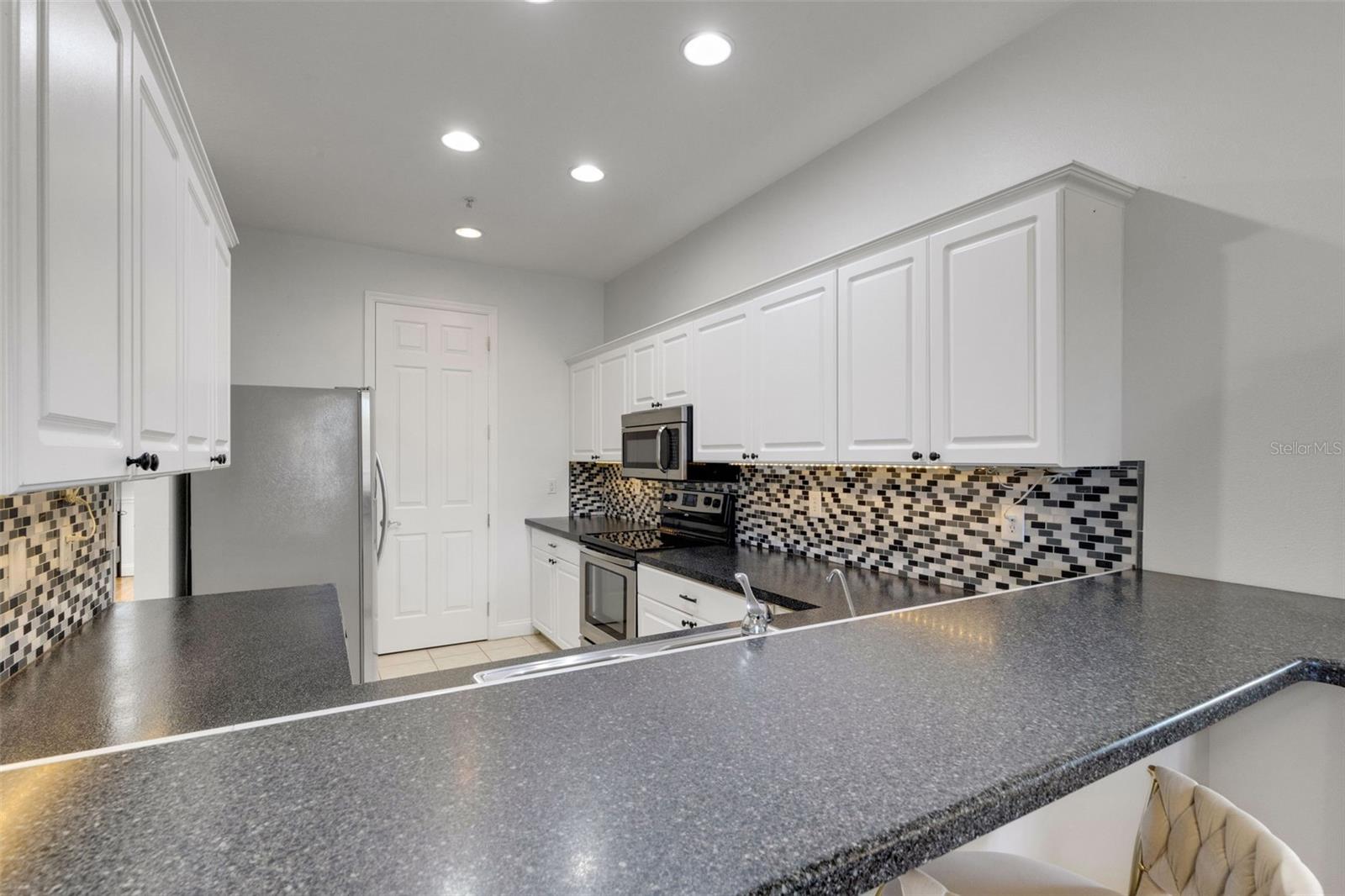 Image 11 of 48 For 5018 Lancaster Street