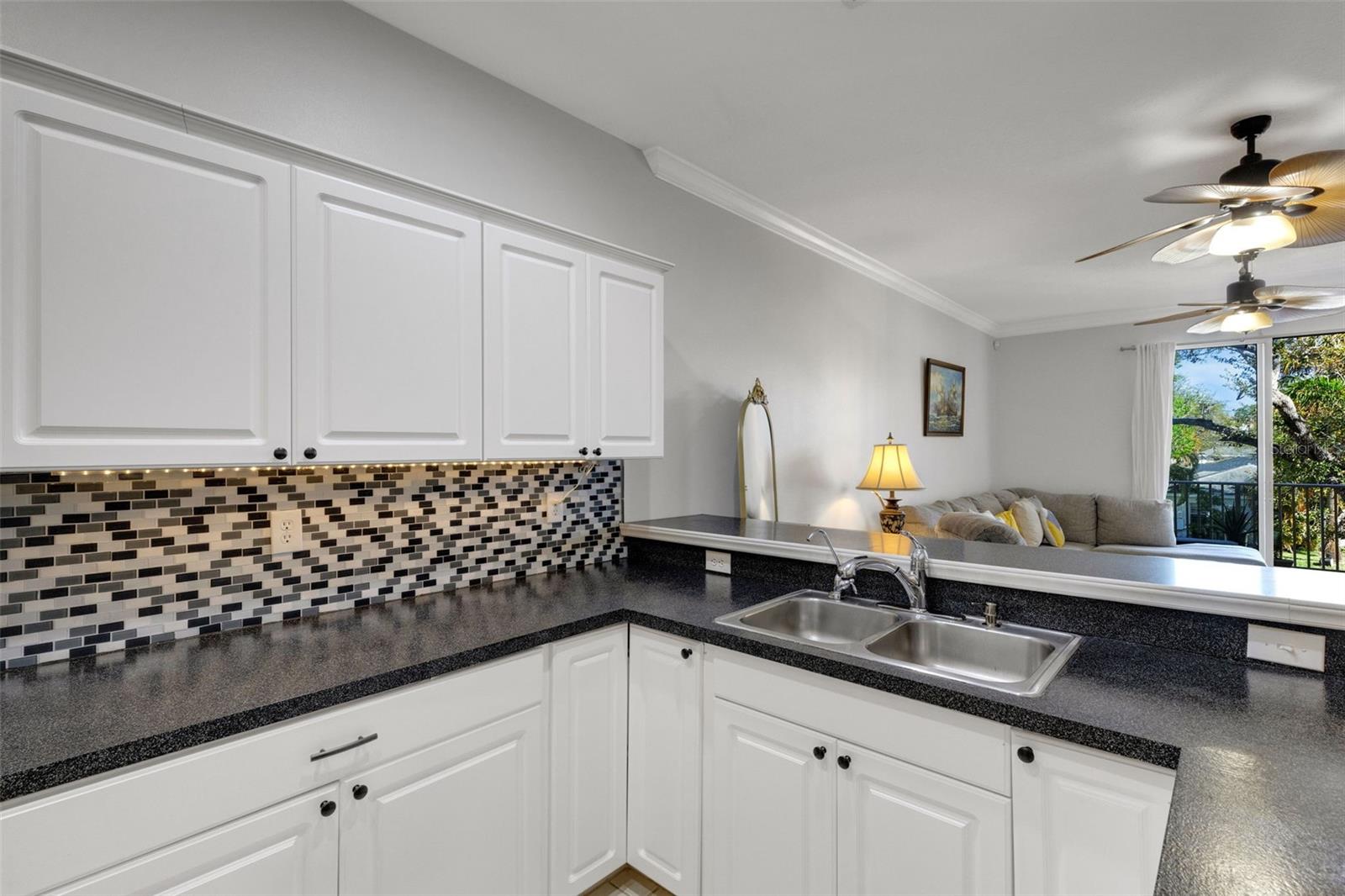 Image 13 of 48 For 5018 Lancaster Street